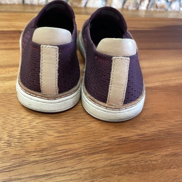 UGG Slip On Sneakers - Picture 4 of 5